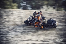 고성능 어드벤처로 더 빠르고 즐겁게, KTM 1290 슈퍼 어드벤처 S - 라이드매거진 고성능 어드벤처로 더 빠르고 즐겁게, KTM 1290 슈퍼... 