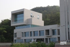 이제는 사회공헌의 거점으로 거듭난다, 야마하 중부지원센터 그랜드 오픈 - 라이드매거진 이제는 사회공헌의 거점으로 거듭난다, 야마하 중부지원... 