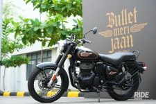 시대와 세대를 관통하는 단단한 총알, 로얄엔필드 뷸렛 350 - 라이드매거진 시대와 세대를 관통하는 단단한 총알, 로얄엔필드 뷸렛 350... 