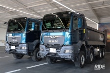 만트럭버스코리아, 뉴 MAN TGS 유로6E 엔진 1, 2호차 고객에게... 뉴 MAN TGS 유로6E 엔진 1, 2호차 고객에게 전달하며 판매 개시... 