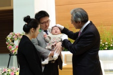 교회행사사진 - 유아세례를 축복합니다.