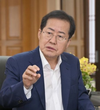 홍준표 시장, '통합신공항 특별법안 통과 모든 일정 제쳐두고 뛸 것' - 시니어매일 홍준표 시장, '통합신공항 특별법안 통과 모든 일정 제쳐두고 뛸...