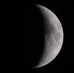 태양계 - 월령 5.4일의 달