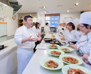사회공헌 - SHINSEGAE FOOD