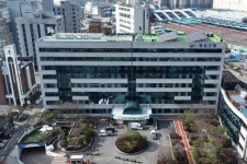 블라인드 | 광산 뉴스