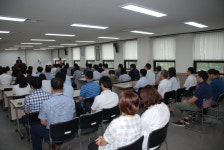 수원지방검찰청 평택지청 > 알림마당 > 생생포토 > 상세보기 - 7월 월례조회 및 직장교육 7월 월례조회 및 직장교육