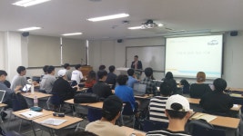 사진갤러리 | 이진욱교수님