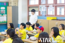 [스타포토]유승우 초등학교 일일교사로 변신:스타저널 #www.starjn.com [스타저널] [스타포토]유승우 초등학교 일일교사로 변신