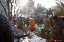 서울 홍대 앞 놀이터 벼룩시장의 2013년 마지막 회... - 고팀장 갤러리 - 탄포포헤어