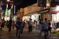 홍대 주차장길(옷가게가 많은 곳) 평일 밤 11시 - 홍대사진 데이트 코스 홍대 미용실 일본헤어스타일 탄포포헤어 - 고팀장 갤러리 - 탄포포헤어