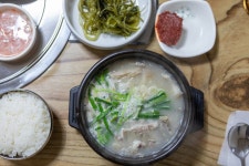 [한국여행] 경상북도 상주시의 진영식당, 진한 국물의 「돼지국밥」 - 고팀장 갤러리 - 탄포포헤어