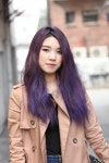 비비드한 바이올렛 보라색 컬러의 롱 헤어스타일 사진 - 홍대 길거리헤어스타일 홍대미용실 길거리 여자 헤어스타일 사진 - 길거리 헤어스타일... 