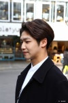젠틀한 투블럭 컷트 2014년 남자 헤어스타일 - 홍대 길거리 겨울 패션스타일 2014년 남자 헤어스타일 - 길거리 헤어스타일 - 탄포포헤어