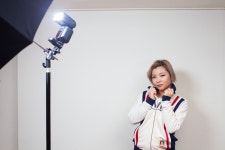 윤다혜헤어모드미용실 | 14. 모드한 쎈언니 스타일 미용실 실내 촬영 - '실전 살롱촬영 PVC 배경을 이용한 모드 스타일'(1/2) - 포토워크잡지연재기사 - 탄포포헤어