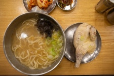 우연히 들어간 일오팔 닭국수 맛있다!!^^ - 추천 자료실 - 탄포포헤어