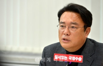 새누리당 정진석 원내대표 ＂野, 탄핵 당론 채택했으면 장외투쟁 철회해야 새누리당 정진석 원내대표  ＂野, 탄핵 당론 채택했으면 장외투쟁...