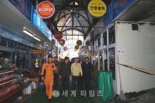 전라남도의회, 여수 수산시장 화재현장 방문