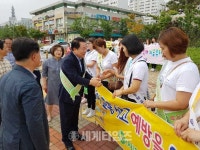 정헌율 익산시장, 어린이 교통안전 캠페인 동참...익산시 가온초등학교 정문 사거리 행사