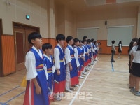 [세계로컬핫뉴스] 인천 서운중학교, 난타동아리 ‘정년퇴임식’ 교내 공연