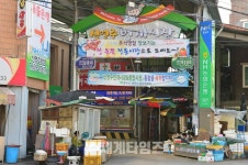 [세계로컬핫뉴스]신영주번개시장, “시장이 학교다!” 체험행사