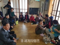 [세계로컬핫뉴스]교월동, “만수무강 기원” 장수사진 촬영 봉사