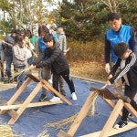 으뜸초등학교, 친환경 벼 수확 체험 행사 실시