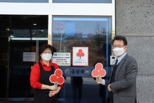 연기면 따뜻한 동행, 착한가게 2곳 현판 전달