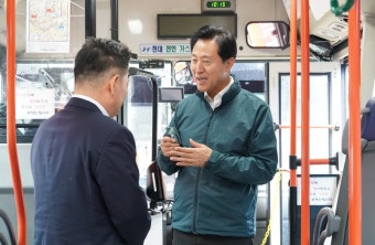 오세훈 시장 ＂서울동행버스에 ′기후동행카드′ 이용할 수 있어＂