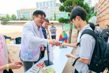 인천동부교육지원청, 만수북중학교 학부모·학생 연합 등굣길... 인천동부교육지원청,  만수북중학교 학부모·학생 연합 등굣길 학교폭력예방... 