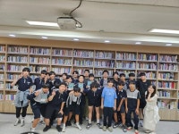 한양중학교 남궁인 작가와 함께한 ‘달빛 독서 캠프’ 성료 한양중학교 남궁인 작가와 함께한  ‘달빛 독서 캠프’ 성료