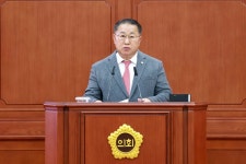 대전시의회 이한영 의원, 성천초등학교 활용 늦장대응 시교육청 강력 질타