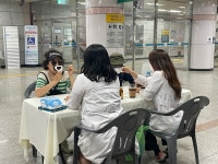 “80년 함께한 구강건강, 100세 시대의 동반자”