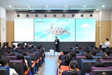 세종특별자치시의회 교육안전위원회 2025년 세종시교육청진로교육원 진로박람회 현장 방문 세종특별자치시의회 교육안전위원회  2025년... 