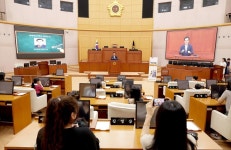 “오늘은 내가 주민 대표” 유치원·초등생 대전시의회 방문