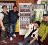 수원시 팔달구 매산동 주민자치회, ‘나눔실천 공유냉장고’통해 제철반찬 꾸러미 전달