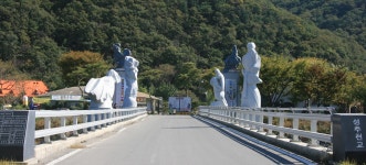 굽어보는 시선 아래, 충청남도 보령시, 사진