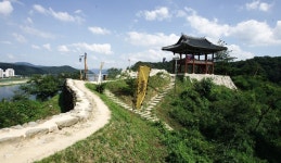 역사를 산책하는 공주 여행, 충청남도 공주시, 스토리텔링