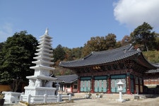 	풍수원성당부터 시간을 거슬러 봉복사와 육절려로,강원도 횡성군,문화... 거슬러 봉복사와 육절려로,강원도 횡성군,문화,여행기사,트래블아이