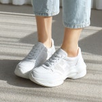 ♡예쁘고 편한슈즈♡ 바닐라슈 베이즈 초경량 펀칭 밴딩끈 키높이 스니커즈(6cm)