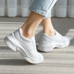 ♡예쁘고 편한슈즈♡ 바닐라슈 베이즈 초경량 펀칭 밴딩끈 키높이 스니커즈(6cm)