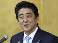 “아베, 과거사 사과해야” 美의원 강한 압박 | 비주얼다이브