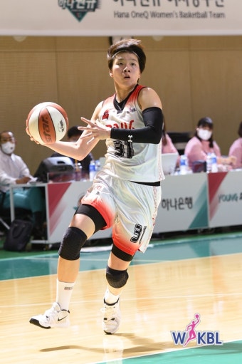 WKBL 211112 하나원큐 vs BNK썸