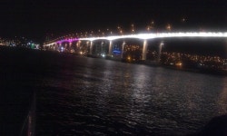 반도보라뒤남항야경