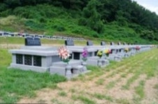 가족봉안묘 < 사용현황 < 추모공원 < 공공·관광시설 < 분야별 정보 < 예산군청  가족봉안묘 > 사용현황 > 추모공원 > 공공·관광시설 > 분야별 정보 >