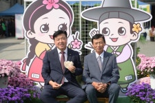 제2회 대술면 내꽃향 축제 활동사진 < 소통과 참여 < 열린군수실 제2회 대술면 내꽃향 축제