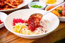 전국별별시장 스토어 > 여수꽃게살비빔밥 | 별별시장&별별여행 ┃ 여행문화의 새로운 트렌드를 만들다 전국별별시장 스토어 > 여수꽃게살비빔밥