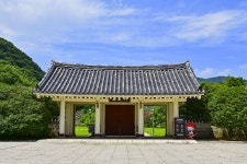 별별여행 > 충익사 | 별별시장&별별여행 ┃ 여행문화의 새로운 트렌드를 만들다 별별여행 > 충익사