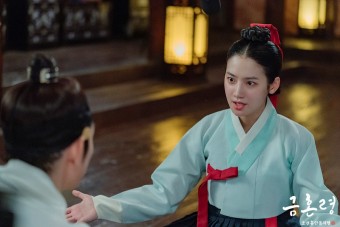 4 Pivotal Moments In Episodes 5-6 Of “The Forbidden Marriage” That Had Us Rooting For Park Ju Hyun And Kim Young Dae | Soompi 4 Pivotal Moments In Episodes 5-6 Of “The Forbidden Marriage” That Had Us Rooting For Park Ju Hyun And Kim Young Dae