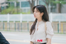 Jung Hae In And Jung So Min Experience A Shift In Their Relationship In Love Next Door | Soompi
