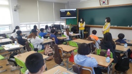 교실 우쿨렐레 보관 방법 - 하루 한 장 우쿨렐레&기타[무료 코드 악보]